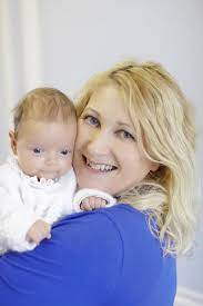 Taking the strain out of lifting a baby!